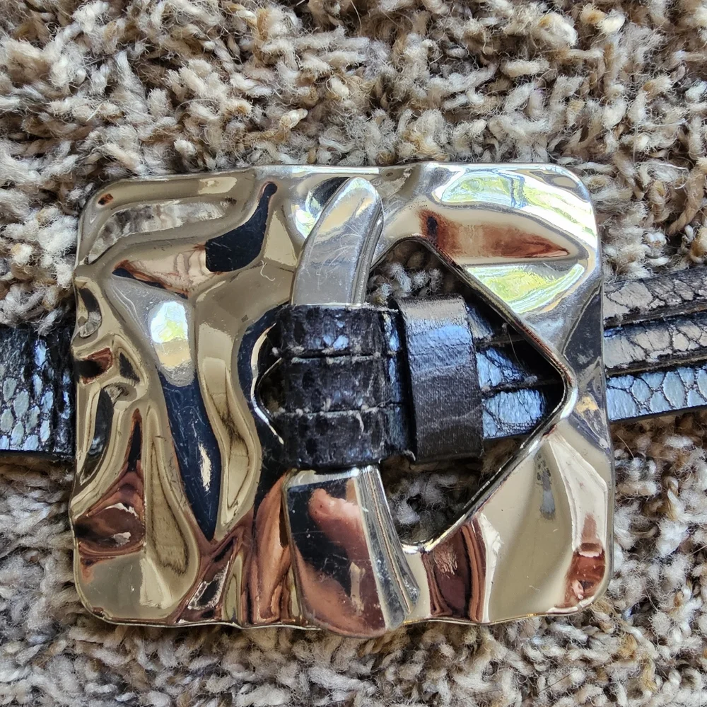 Chico's Art To Wear Black Leather Belt with‎ Silver Tool Shaped Buckle